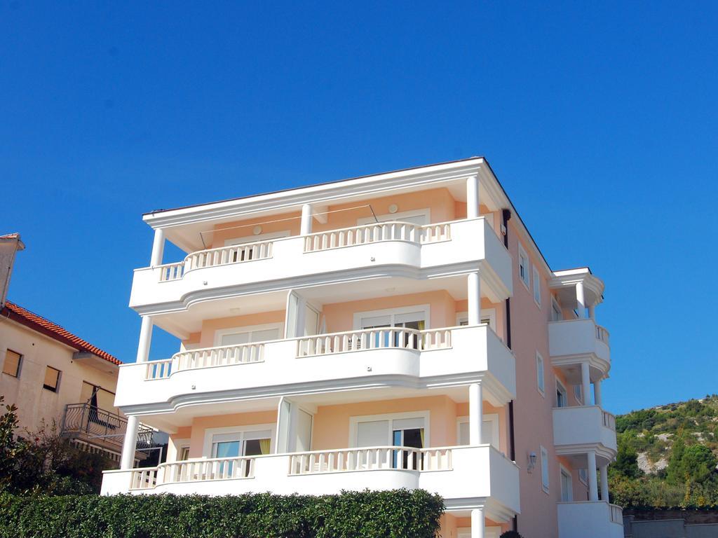 Apartments Barbara Τρογκίρ Εξωτερικό φωτογραφία